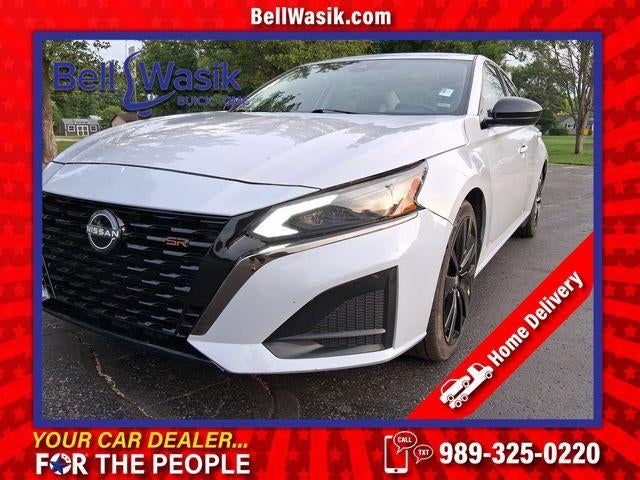 2024 Nissan Altima 2.5 SR in Gray — front three-quarter view