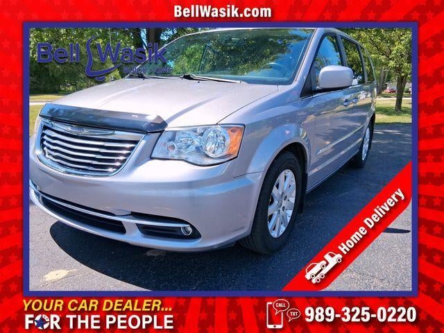 2014 Chrysler Town & Country Touring in Silver — front three-quarter view