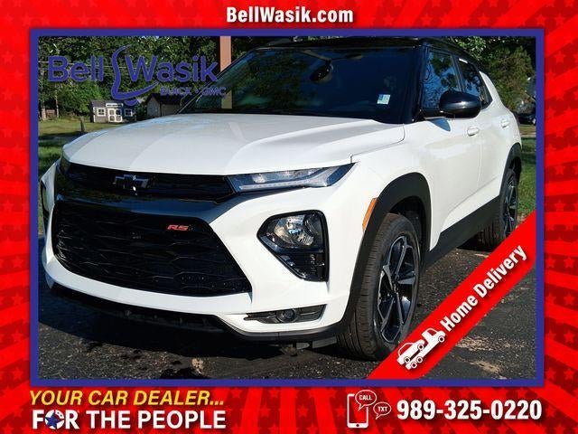 2023 Chevrolet Trailblazer RS in Summit White — front three-quarter view